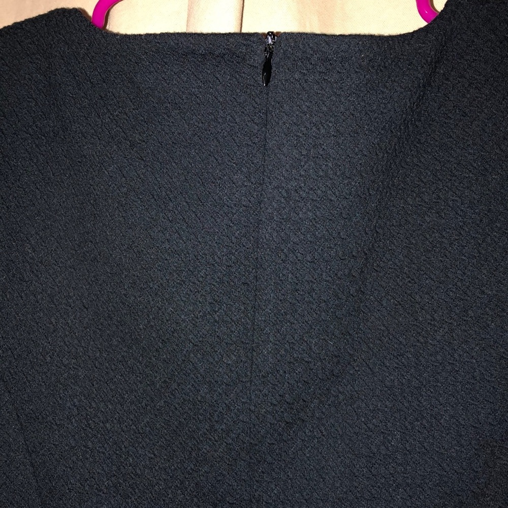 *BNWT* black dress w/ flared bottom. Waist accent - Picture 7 of 9